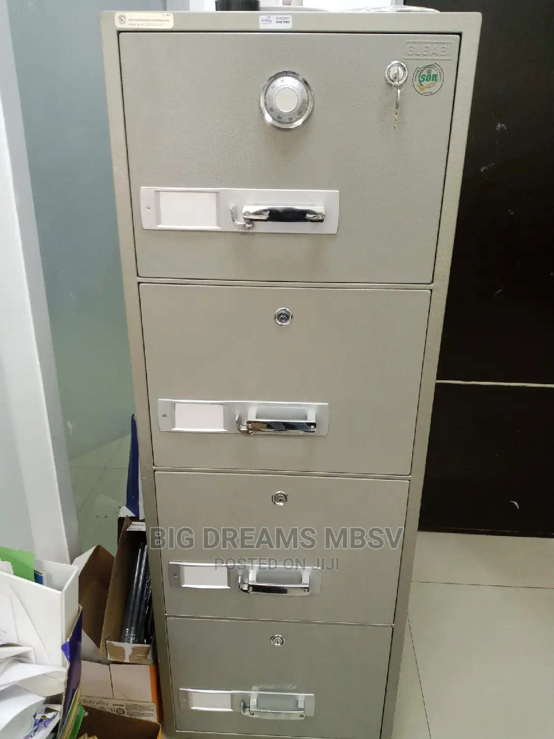 Chrome H G Safe