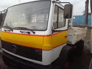 Mercedes 1517 Tipper