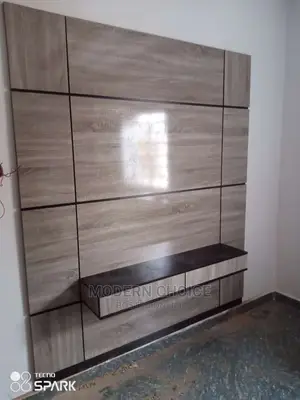 5 by 8 Tv Panel and Console Up for Grab