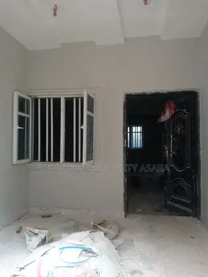 2bdrm Block of Flats in L. T. B Light, Oshimili South for rent