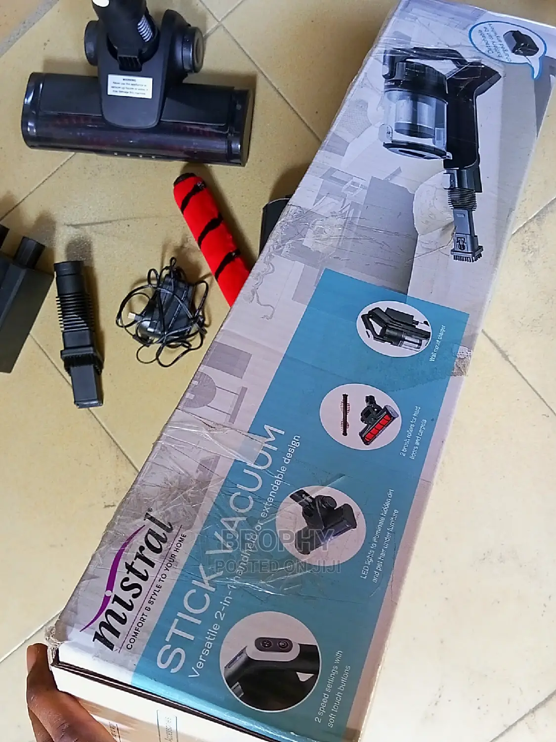 Mistral's Versatile Cordless Stick Vacuum Cleaner Cordless
