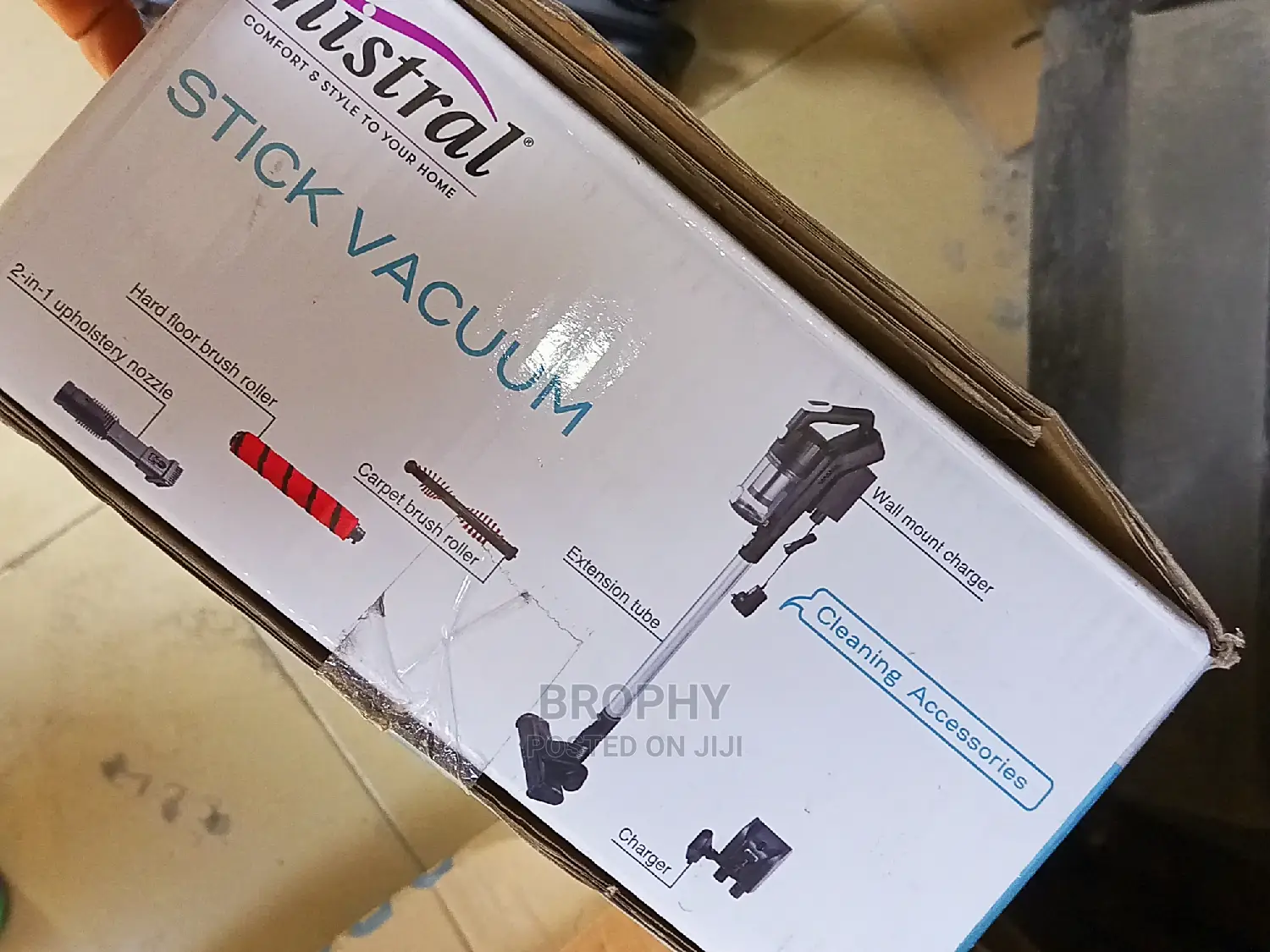 Mistral's Versatile Cordless Stick Vacuum Cleaner Cordless