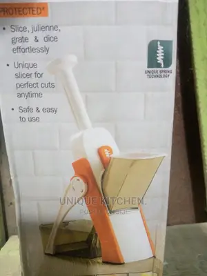Safe Mandolin Slicer/Smart Chopper
