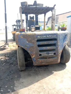 Forklift Hire 15 Tons