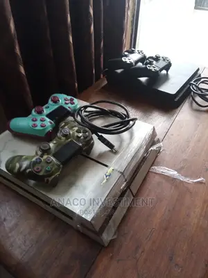 Uk Used Playstation4 With 1 Controller 10games Installed