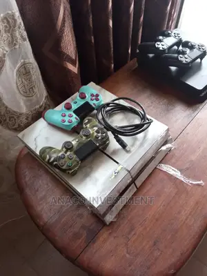 Direct Uk Used Playstation4 With 1controller 10 Hit Games