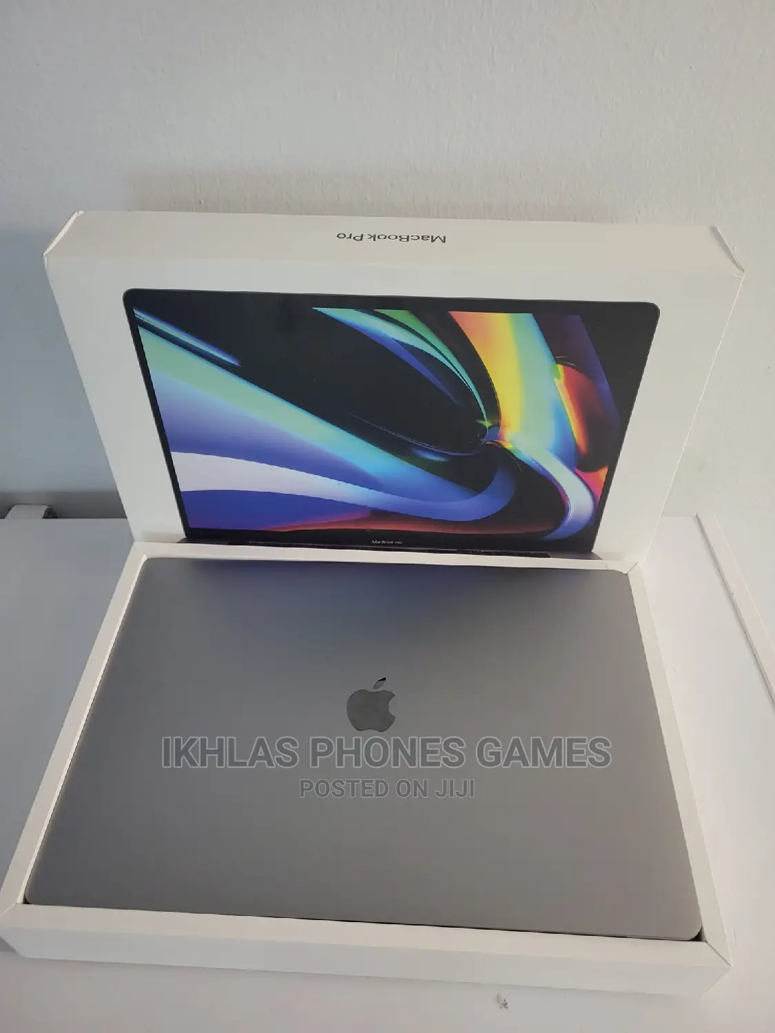 New Laptop Apple MacBook Pro 64GB Intel Core I7 2T