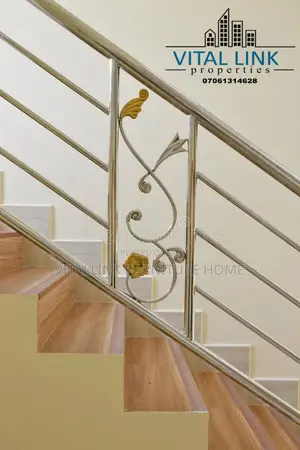 Beautifully Made Hand Rails for Your Stairs