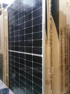 Half-Cut Mono Solar Panel 370w Flames