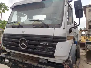 Mercedes Benz Tipper 1824 White 1998