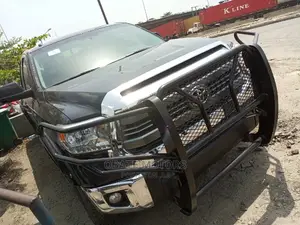 Toyota Tundra 2016 Black