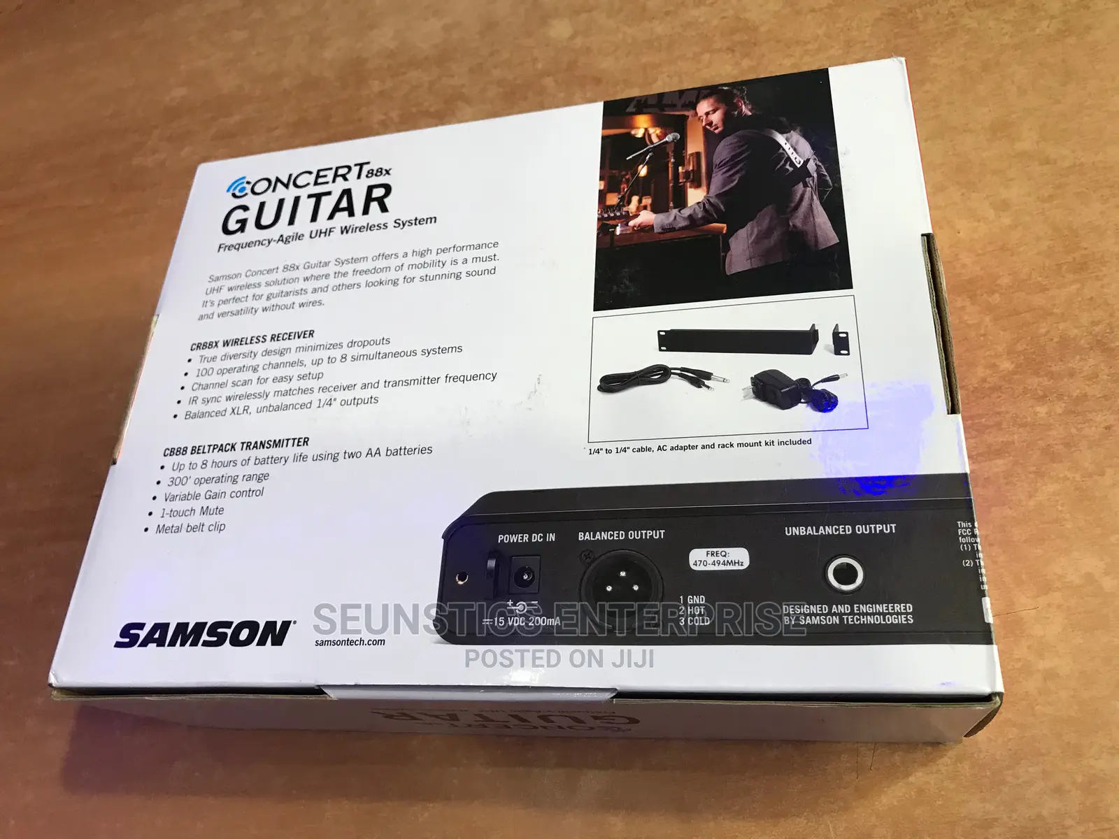 Professional Samson Wireless Guitar Transmitter