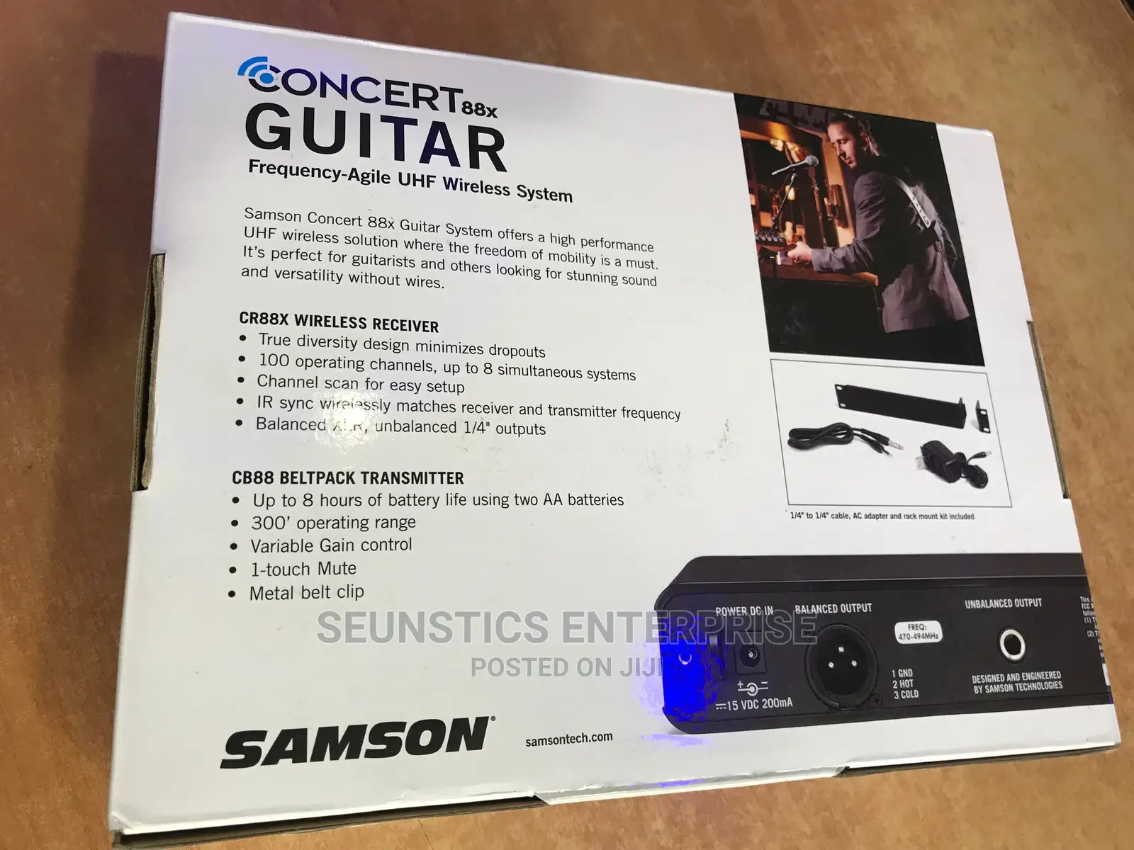 Professional Samson Wireless Guitar Transmitter