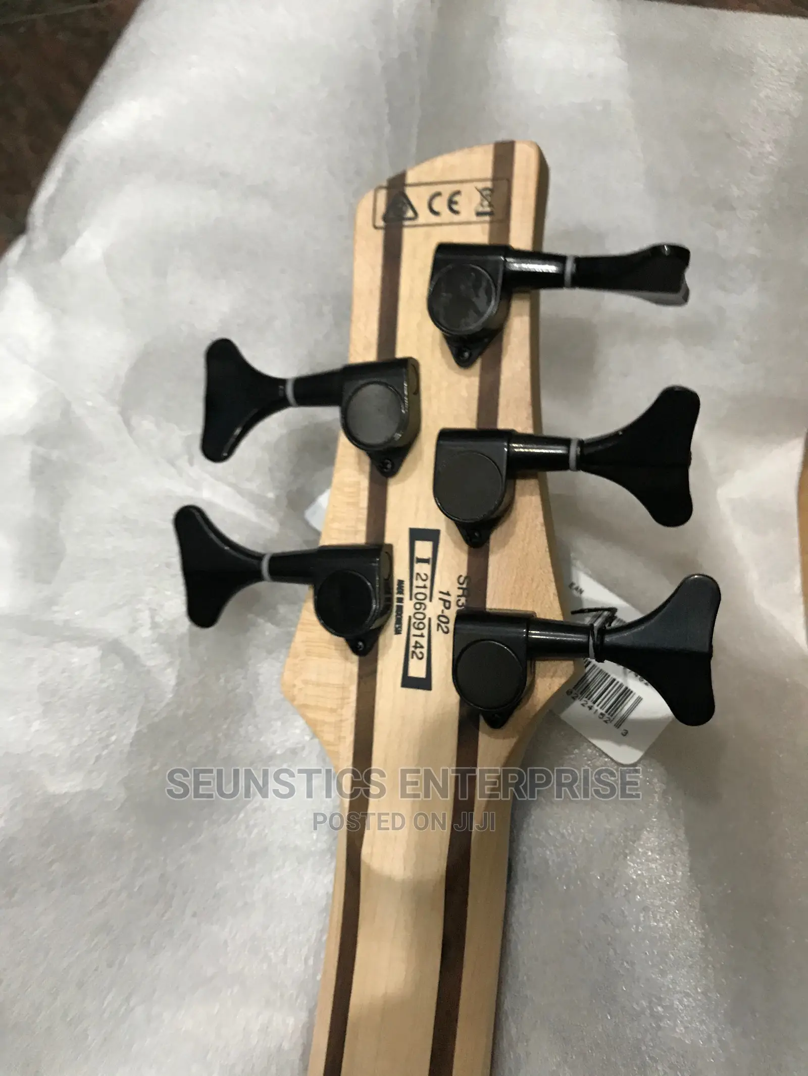 Ibanez SR305EB Five Strings Active Bass Guitar