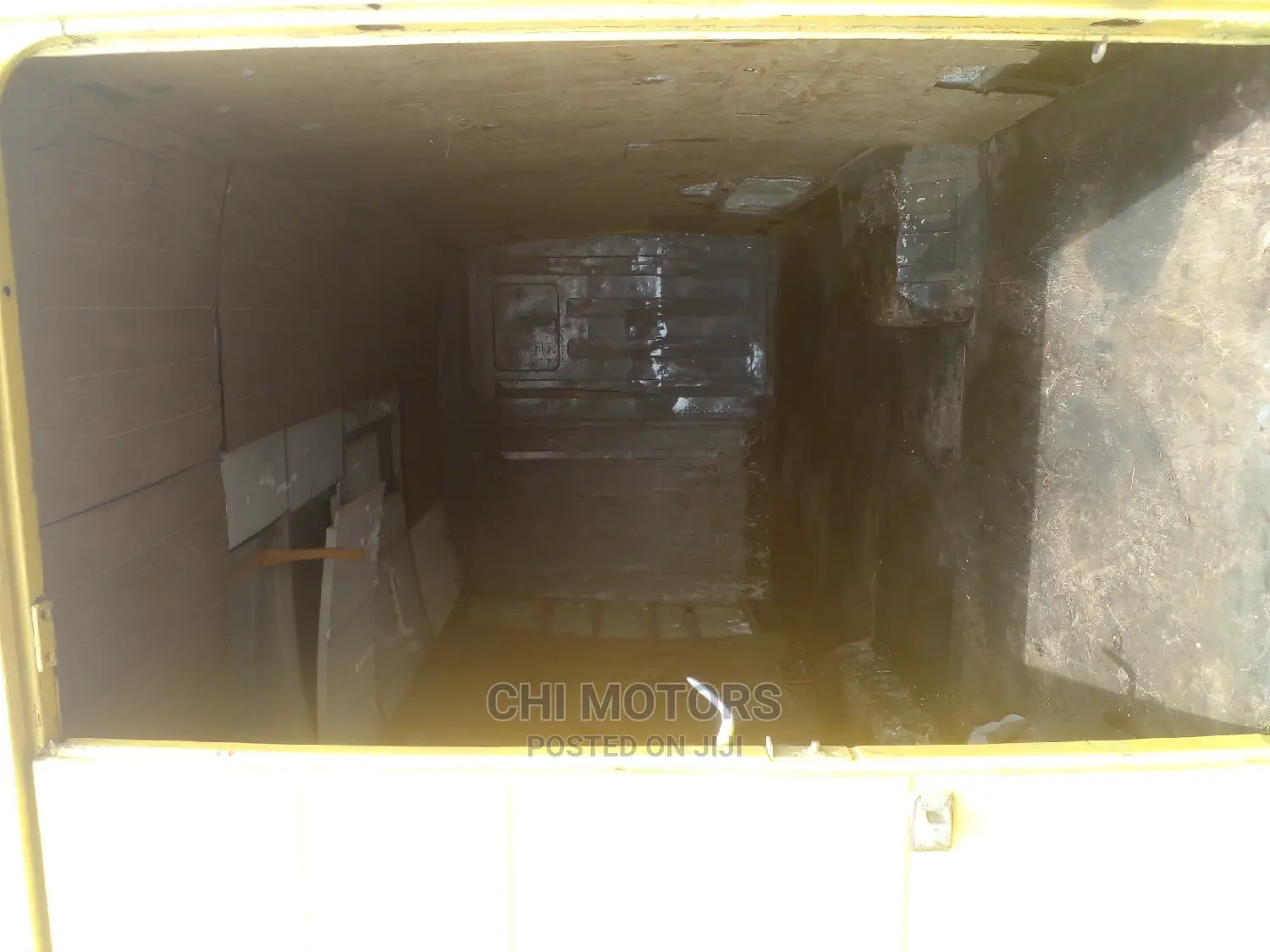 Mercedes-Benz Vito 2005 Yellow