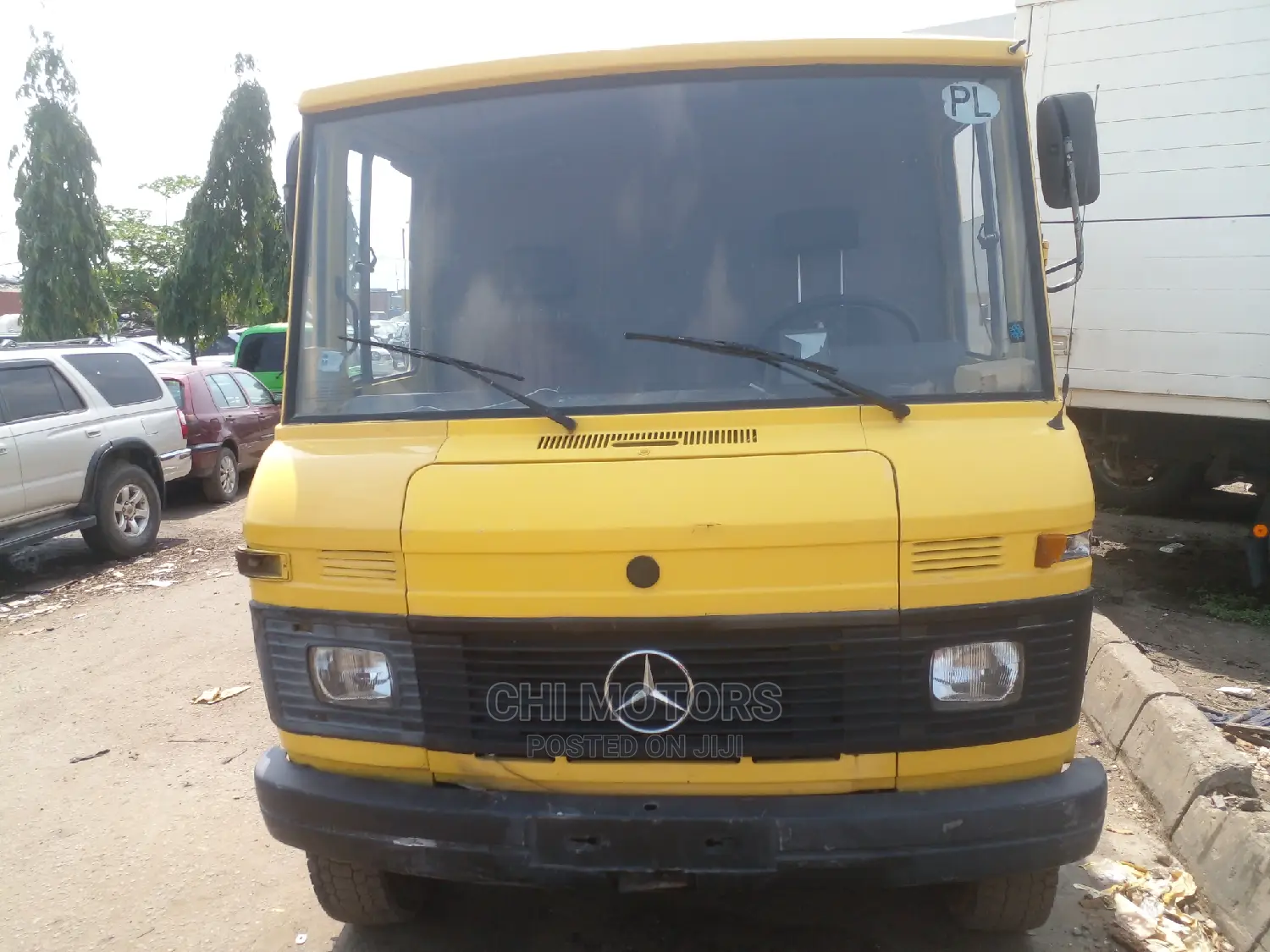 Mercedes-Benz Vito 2005 Yellow