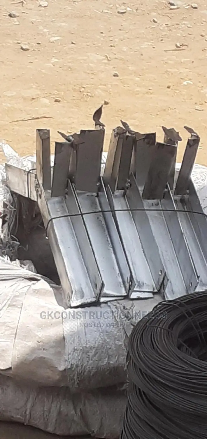 Y Angle Iron for Security Wire