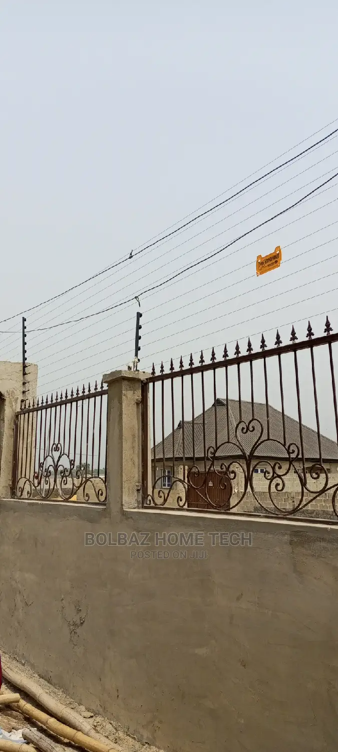 Electric Perimeter Fencing; Security Wire