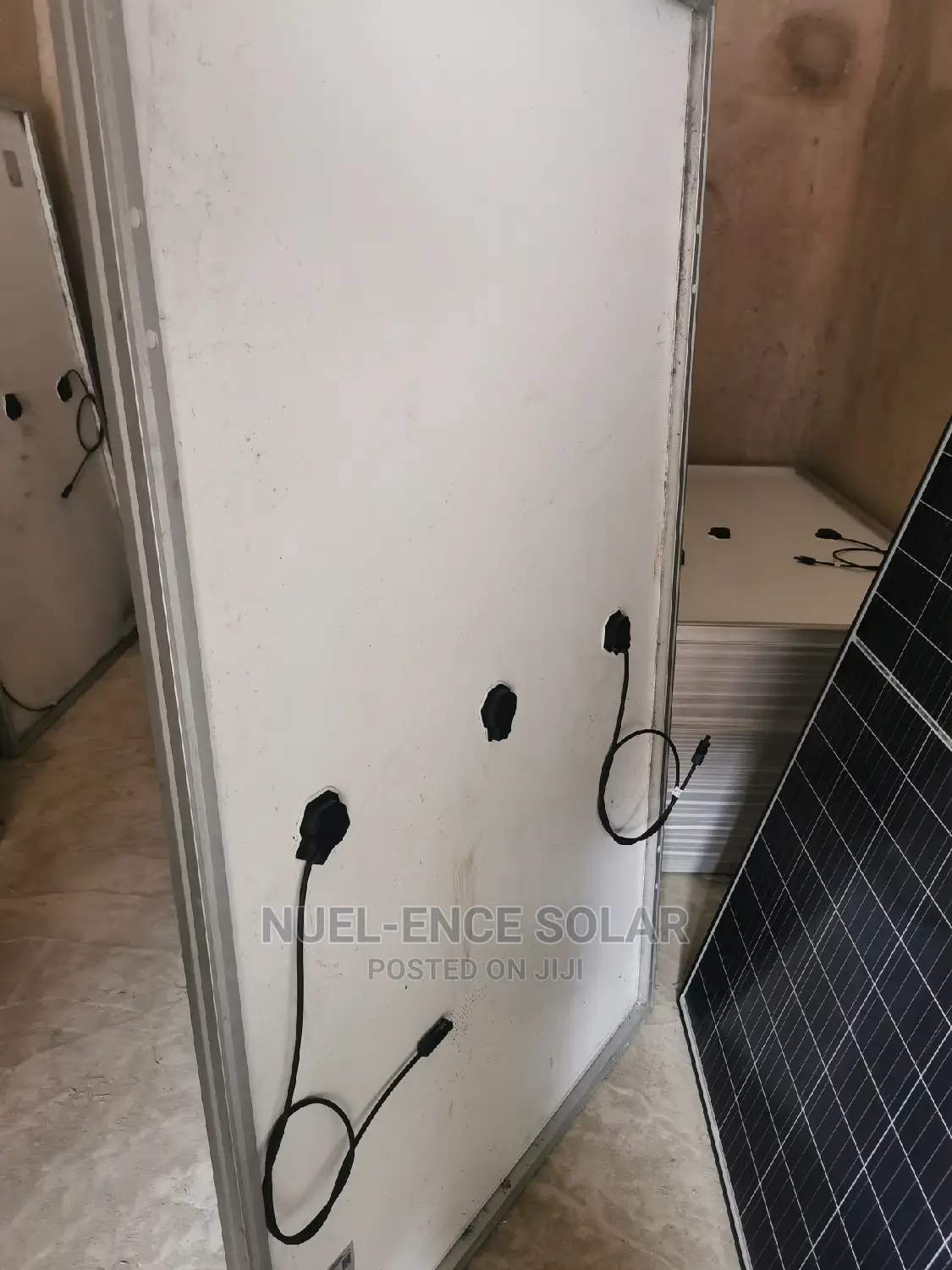 Canadan Panels 330w Monocrystalline