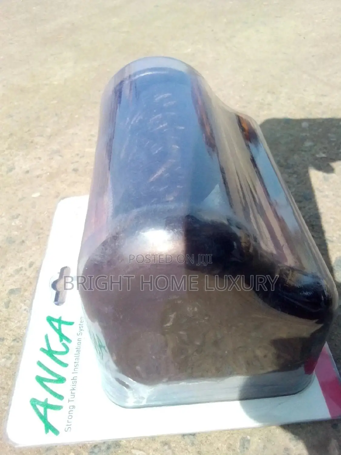 Plastic Tissue Holder