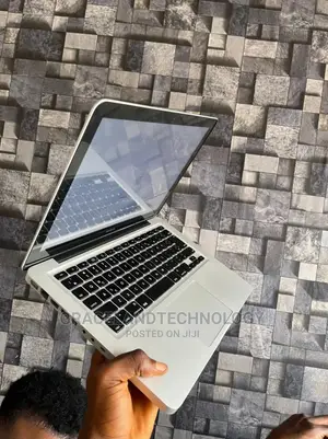 Laptop Apple MacBook Pro 2012 4GB Intel Core I7 HDD 500GB