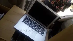 Laptop Apple MacBook Air 2015 8GB Intel Core i7 SSD 256GB