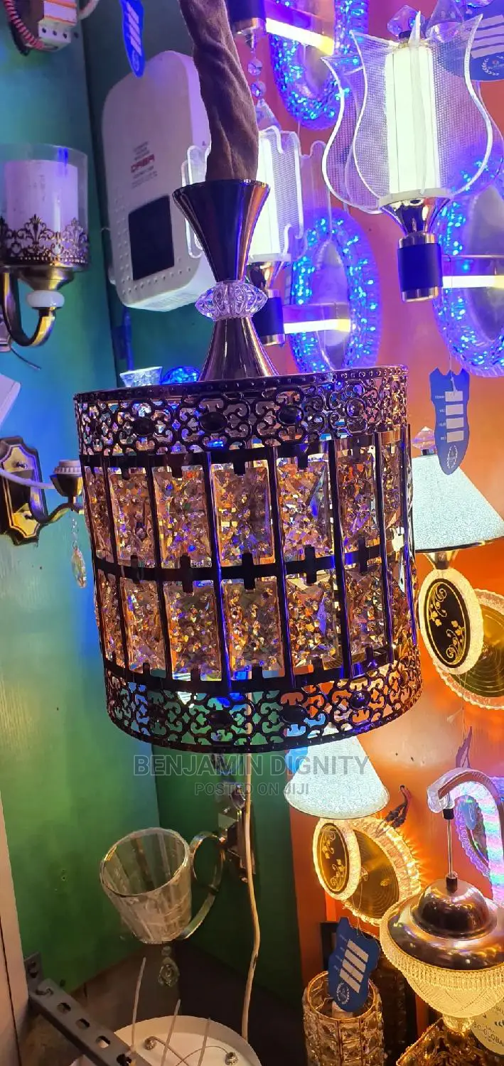 Single Dropped Pendant Light 