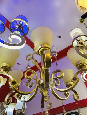 By 5 Dropping Chandelier Quality Dubai Light