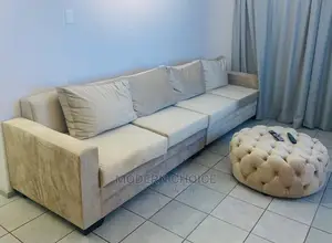 4 Seater Sofa With Tufted Center Table