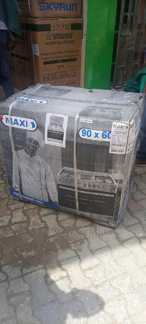 MAXI 90X60 GAS COOKER, 6burners 2electric and 4gas Burner.