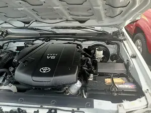 Toyota Tacoma 2013 White