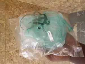 Oxygen Mask and Tubing Adult
