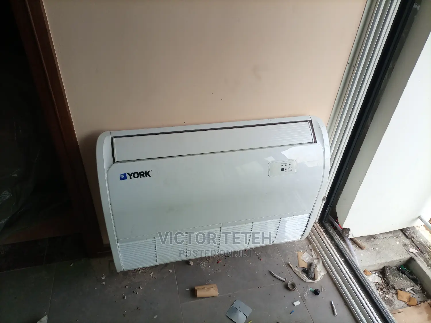Air Conditioner and Refrigerator