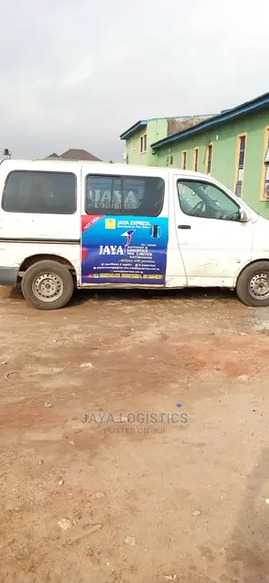 Specialist in Logistics Services