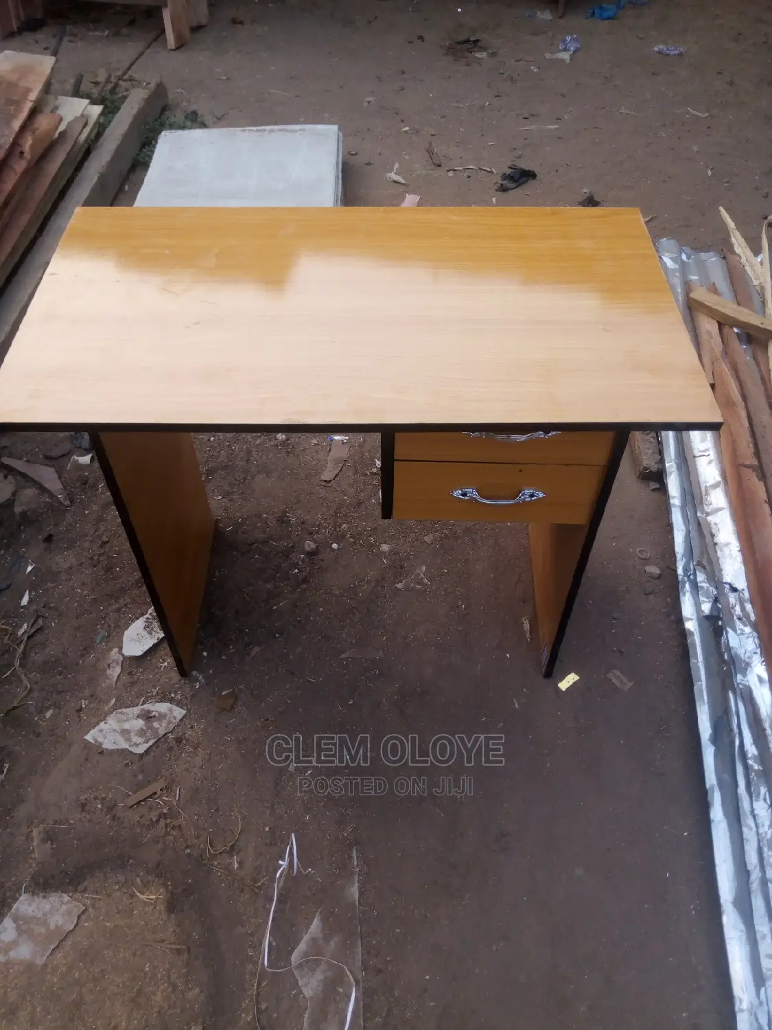 Portable Office Table