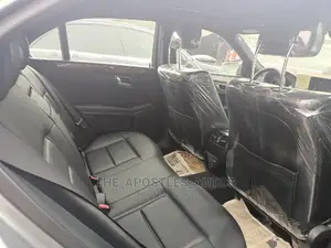 Mercedes-Benz E350 Base 4Matic Sedan AWD (3.5L 6cyl 7A) 2013 Gray