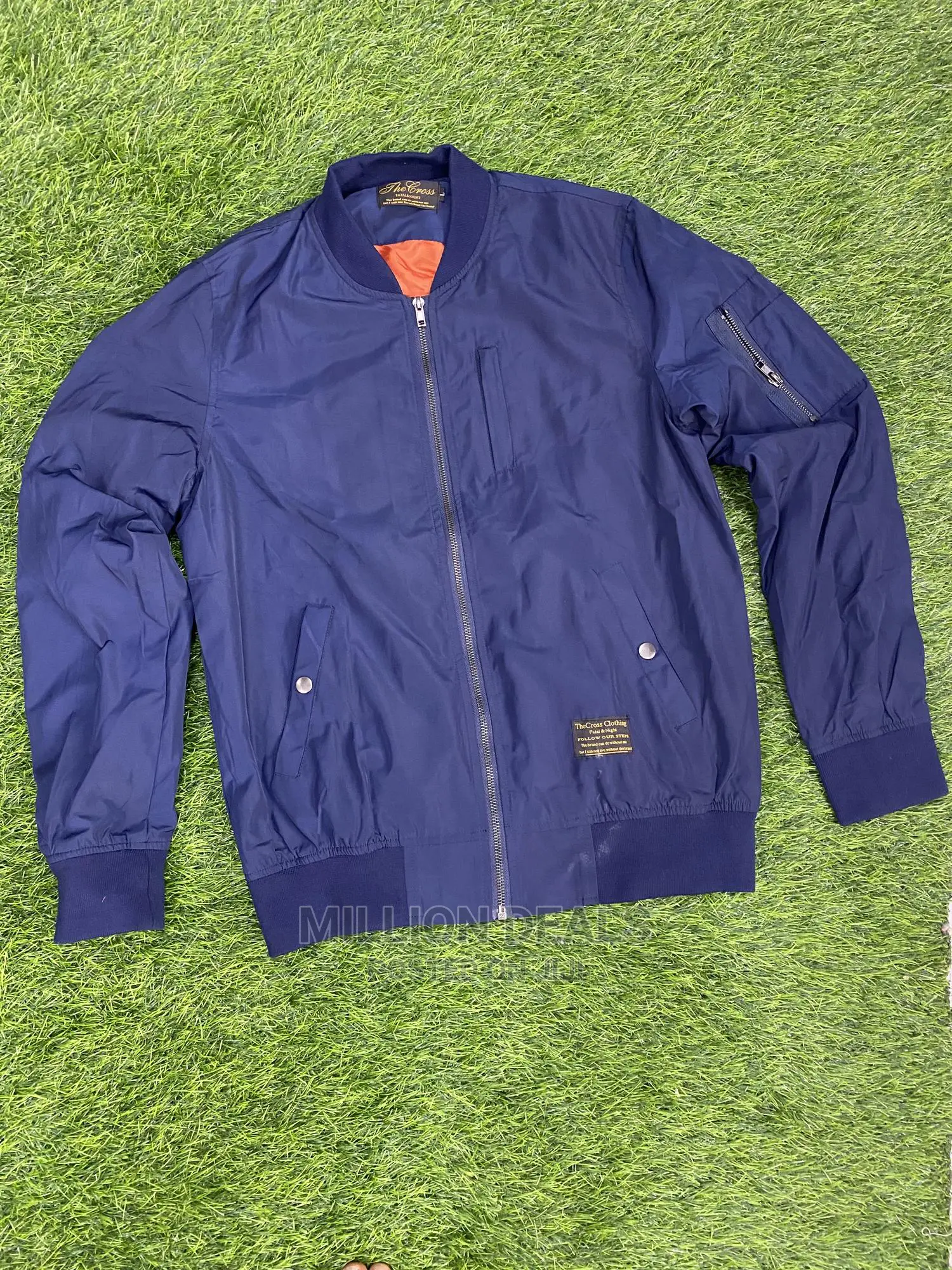 Luxury Men’S Simple Pull Up Jacket “L”