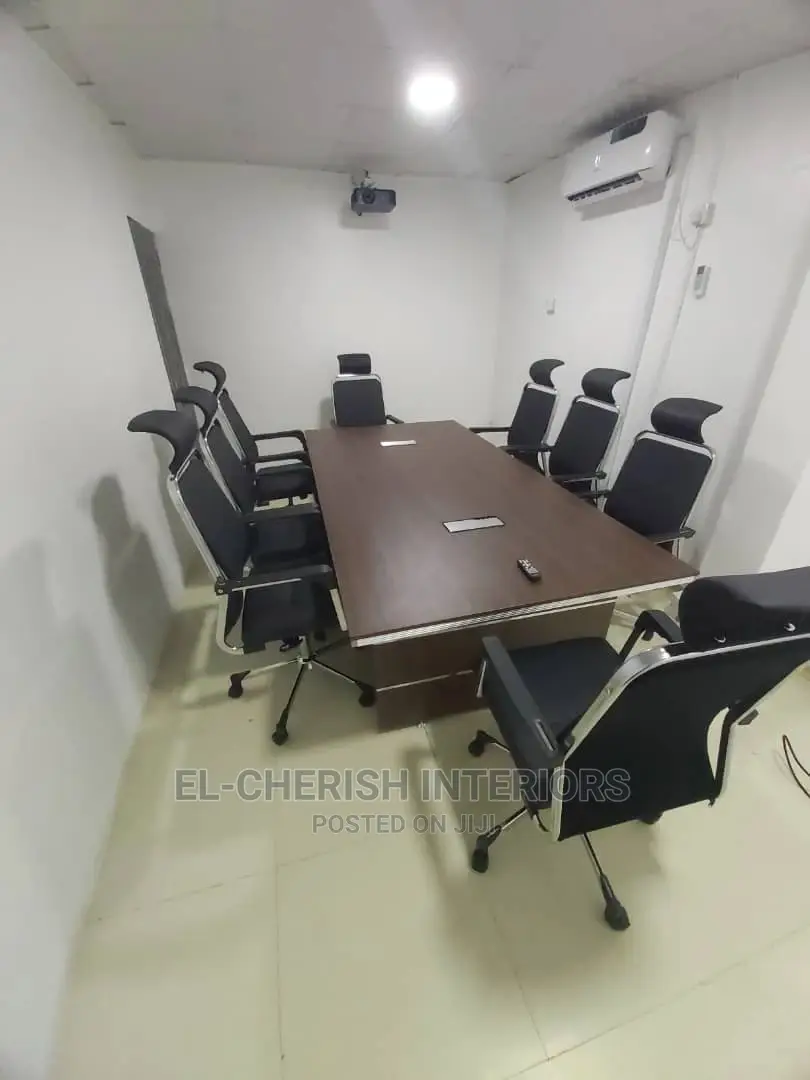8seaters Conference Table