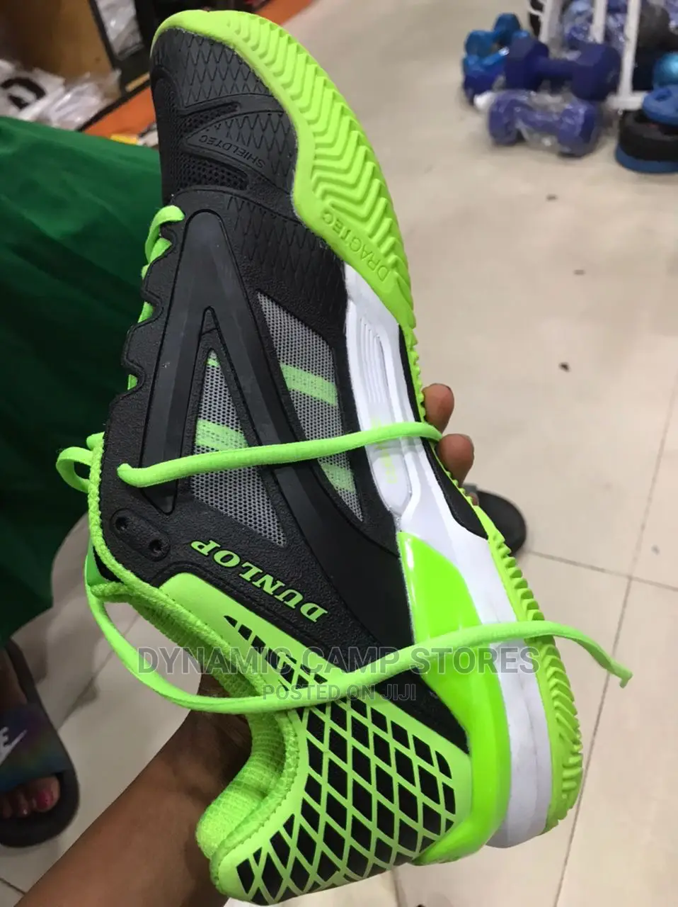 Dunlop Tennis Shoe