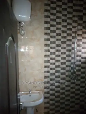 2bdrm Block of Flats in Dawaki for rent