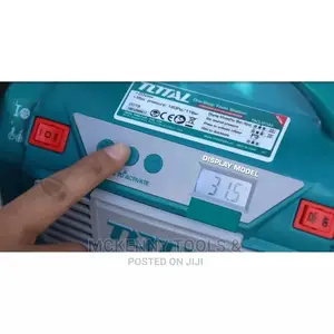 Total Tools Lithium-Ion Auto Air Compressor 20V (Tacli2002)