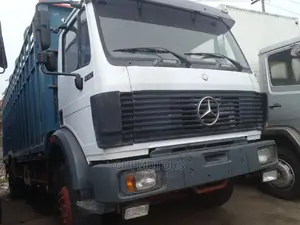Mercedes Truck Pickup 1722
