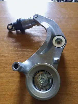 Belt Tensioner/ Belt Adjuster Honda Civic 06-08 Model