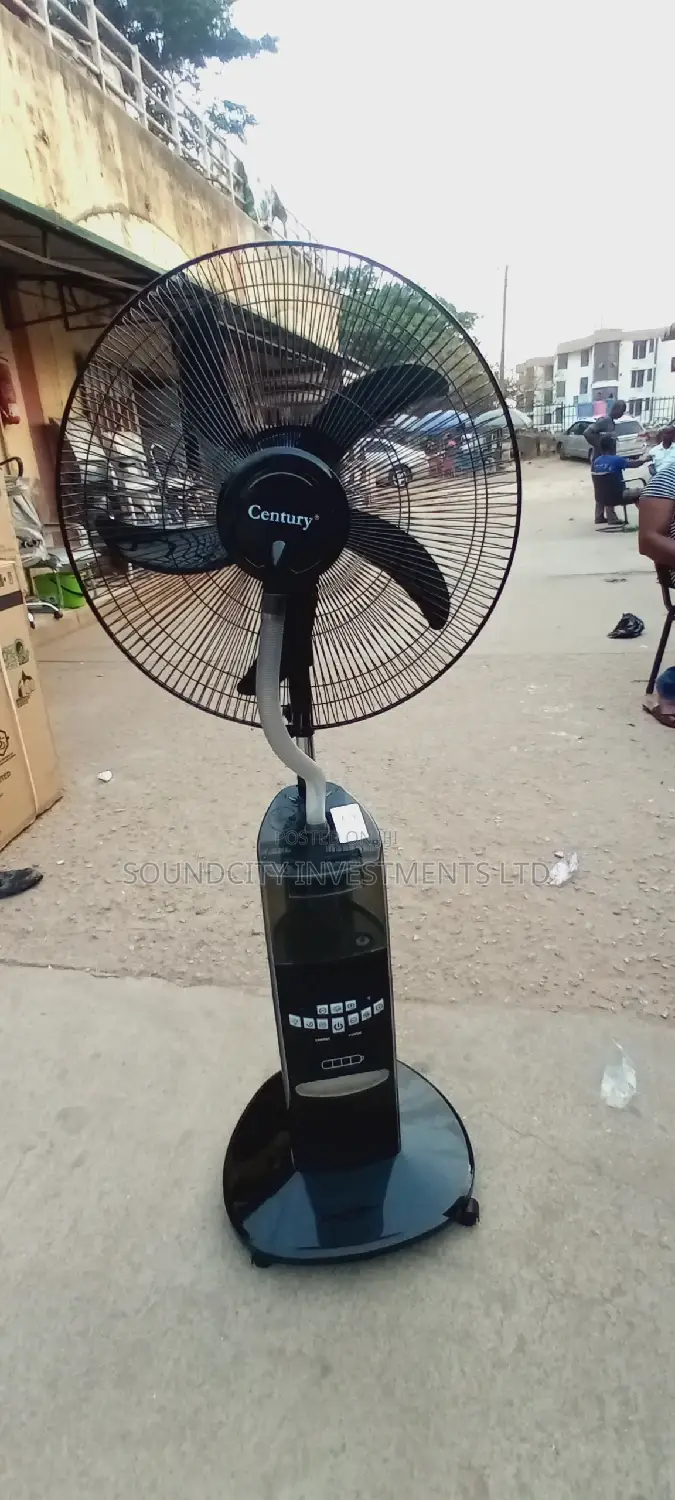 18" Century Rechargeable Mist Fan