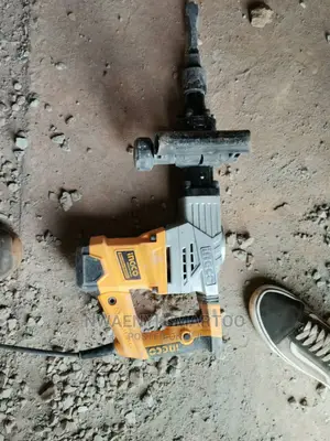 1300 Watts Demolition Hammer Ingco