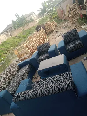 A Standard 7 Seater and a Center Table