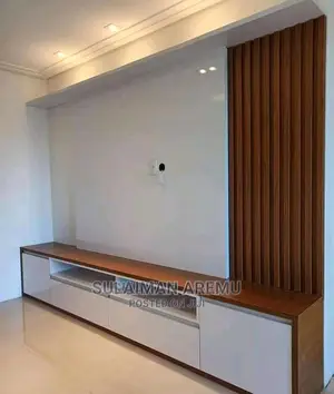 Plastma Wall Console