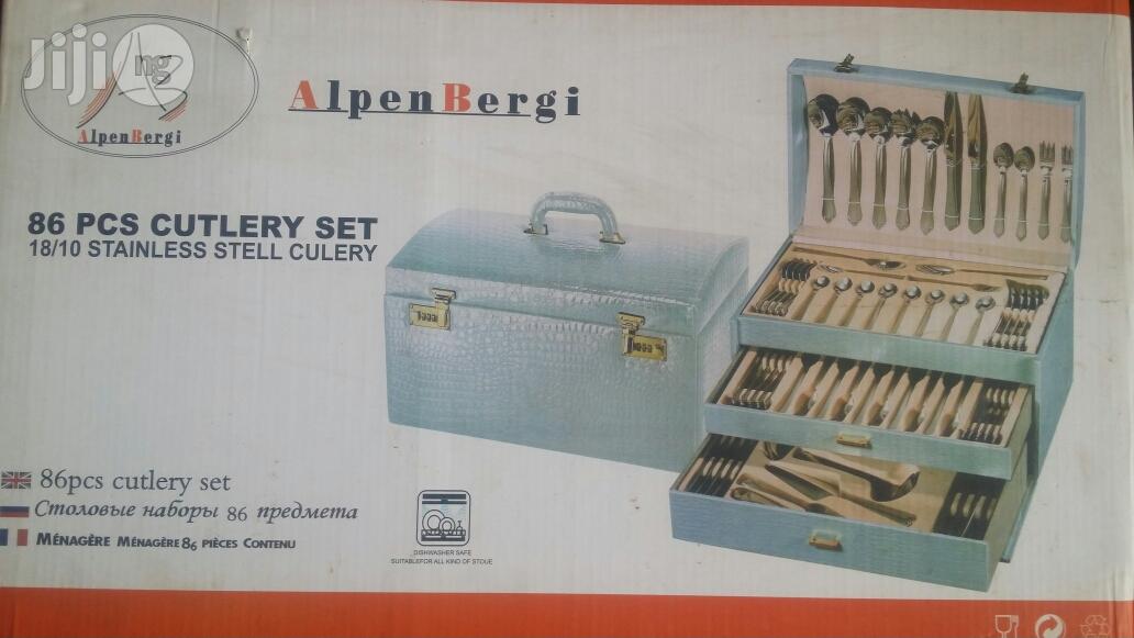 Box Cutlery Set 86 Pcs
