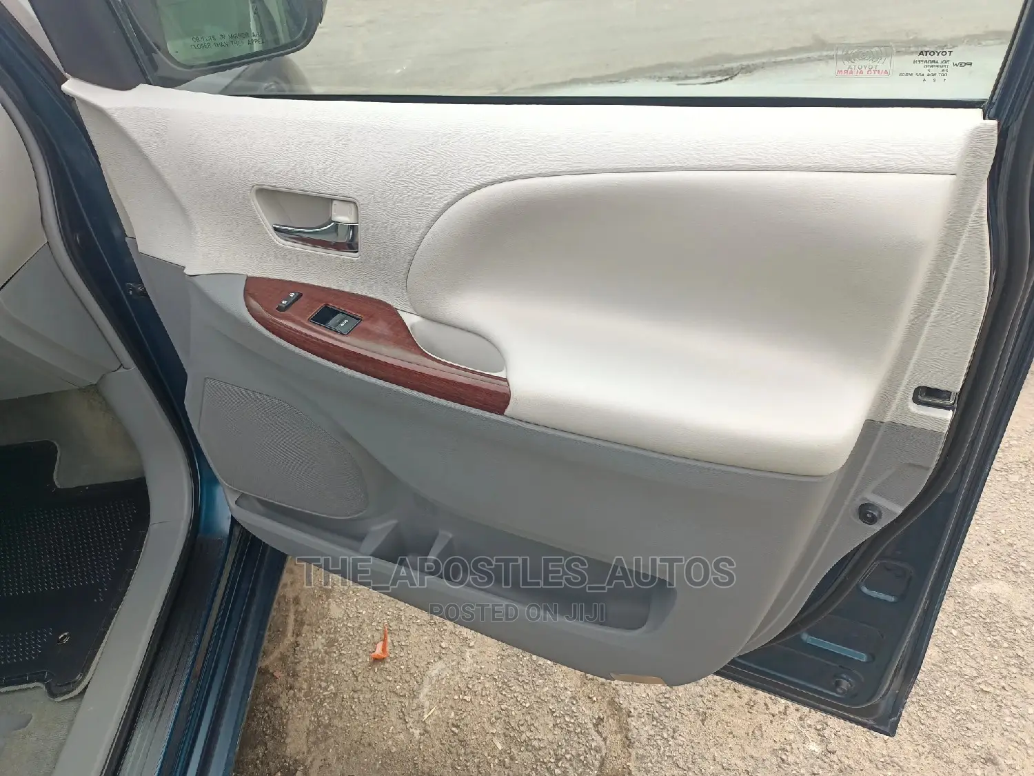 Toyota Sienna XLE 7 Passenger 2012 Blue