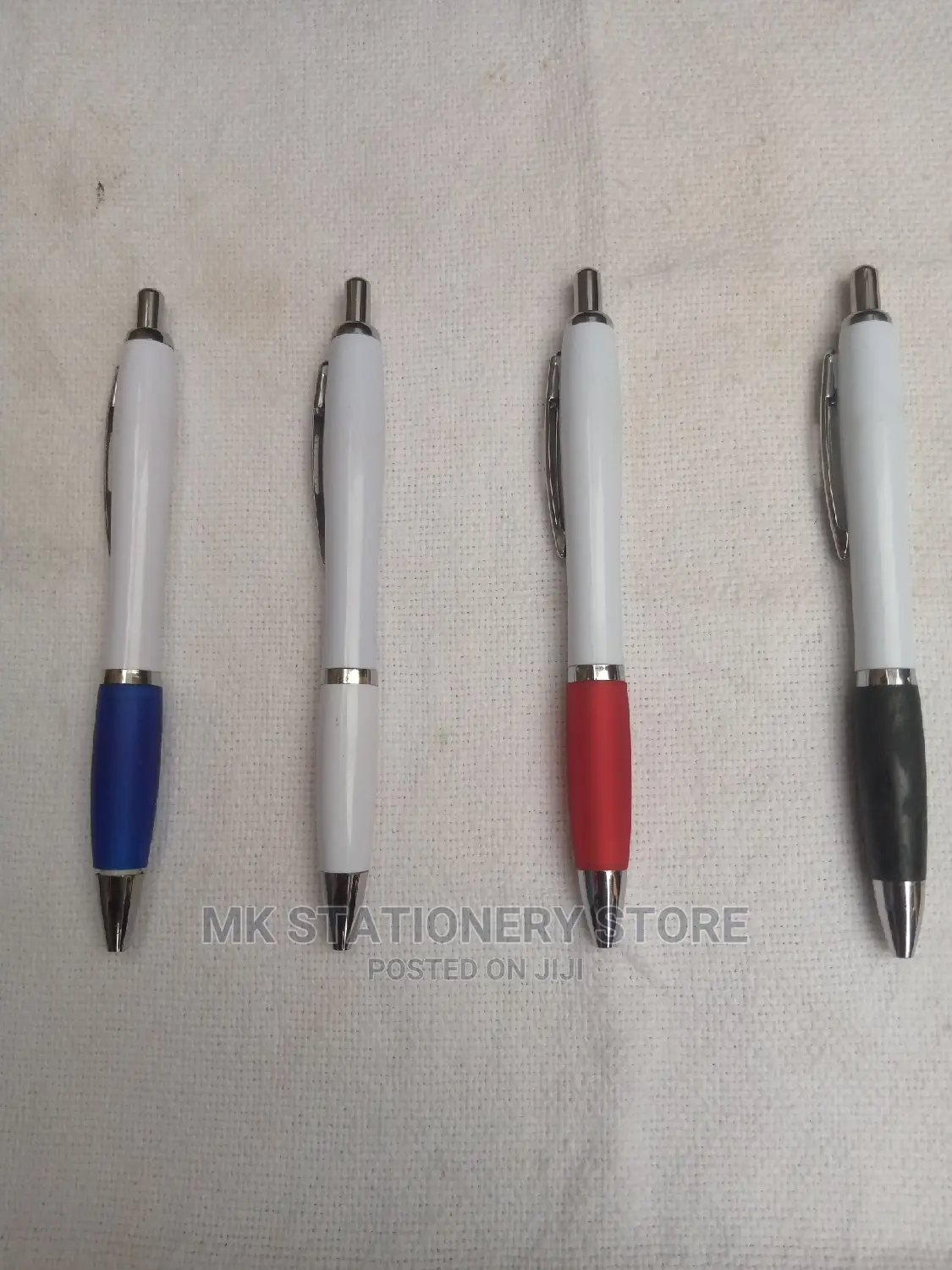 Exclusive Plastic Pen 50pcs
